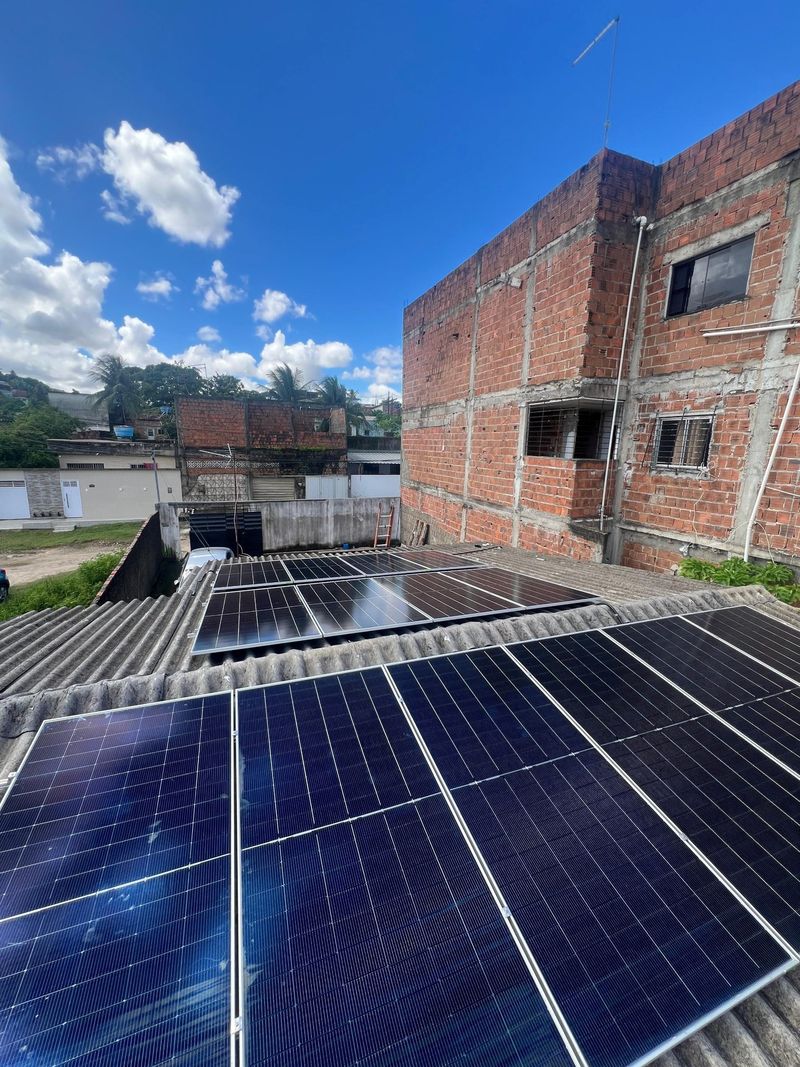 Usina solar instalada pela Recel: residencial, Curado, Recife-PE
